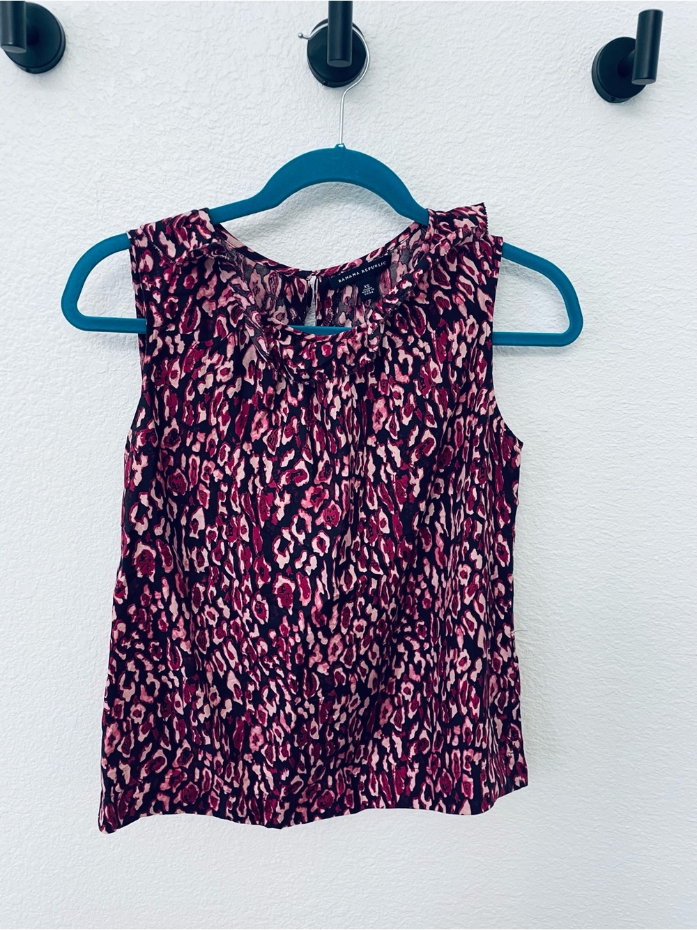 Banana Republic Pink and Black Leopard Print Sleeveless Camisole